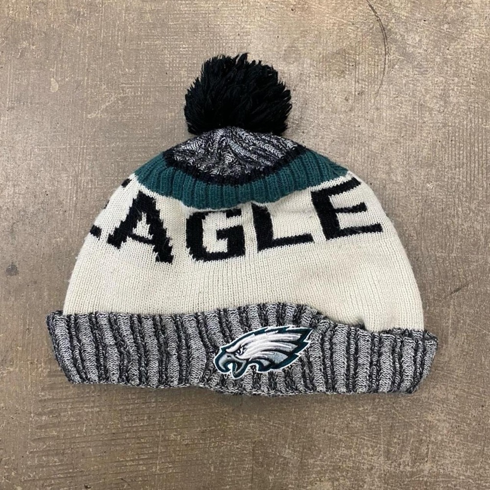 Philadelphia Eagles NFL New Era Pom-Pom Beanie Football